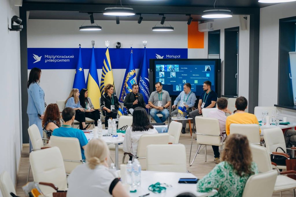 Збереження ідентичності тимчасово окупованих громад