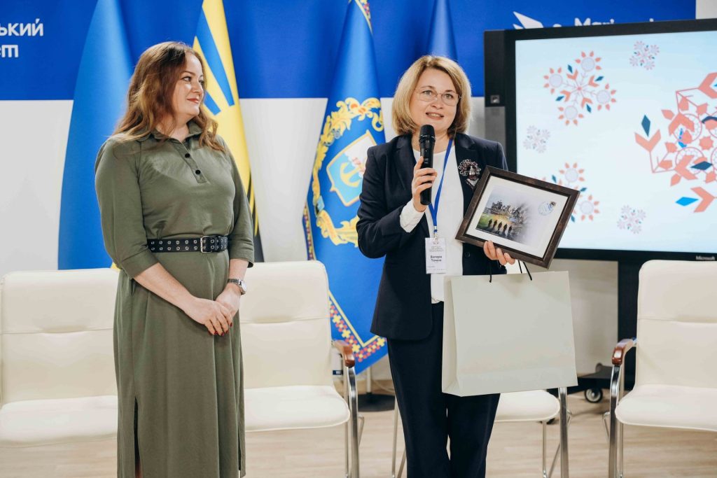 Учасники фестивалю «Жива спадщина – незламна ідентичність»